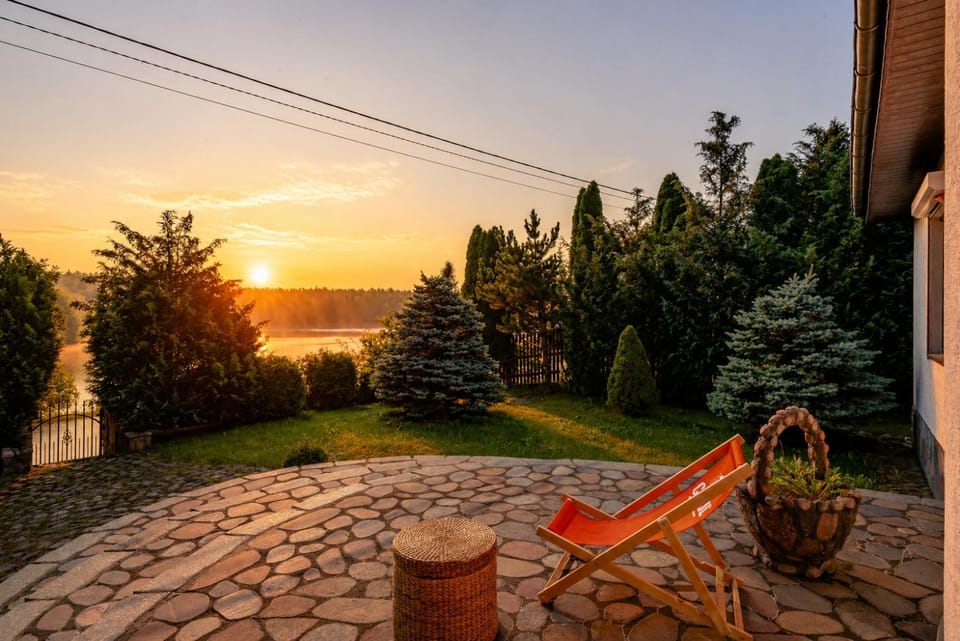 Balcony/Terrace, Lake view, Sunrise