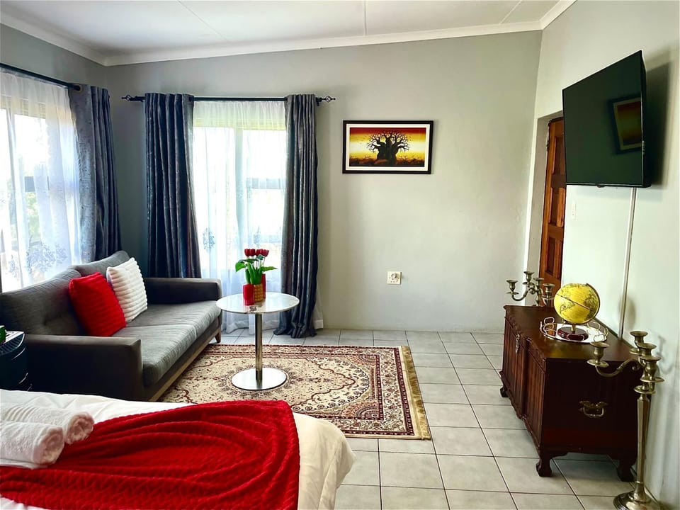 Pinnacle Pearl View Cottage Apartment in Johannesburg