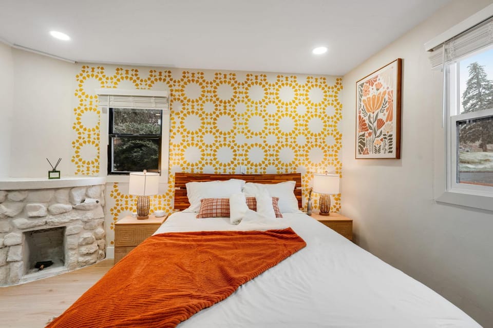 Modern Studio in Manitou Springs Walk Downtown Apartment in Manitou Springs