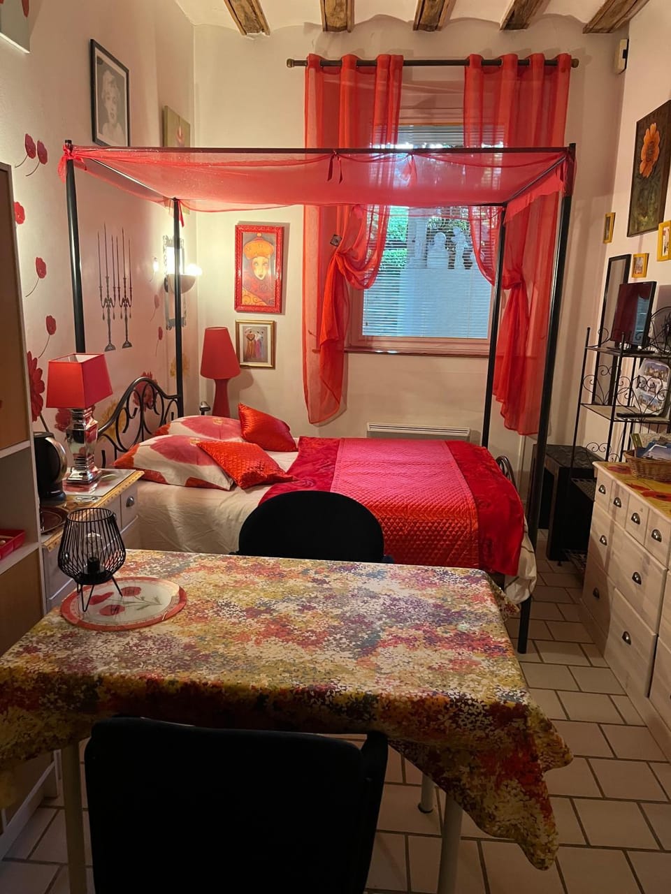 Living room, Bedroom