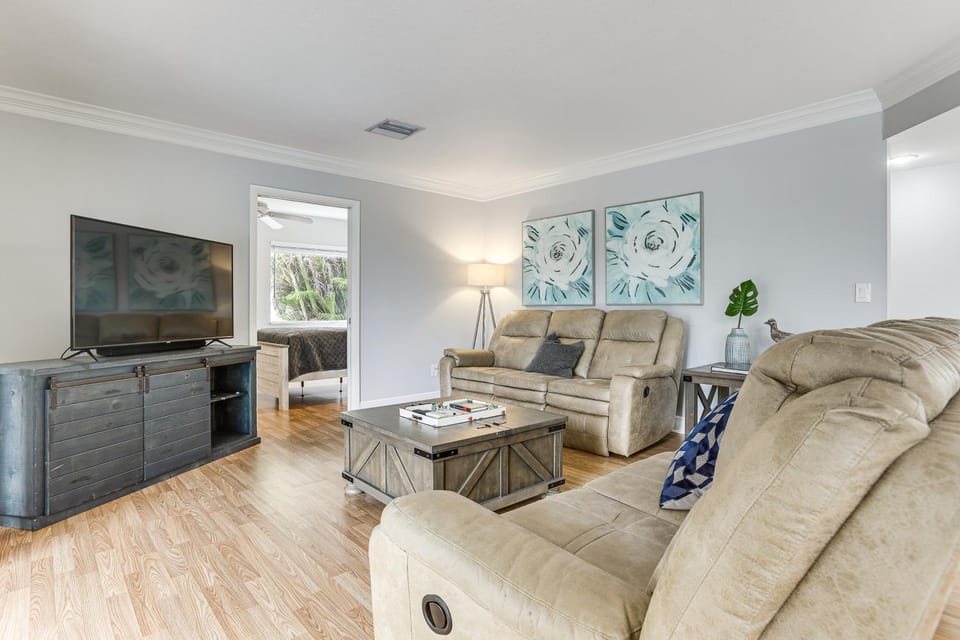 Golf Course Getaway! Port St Lucie Home w/ Lanai House in Port Saint Lucie