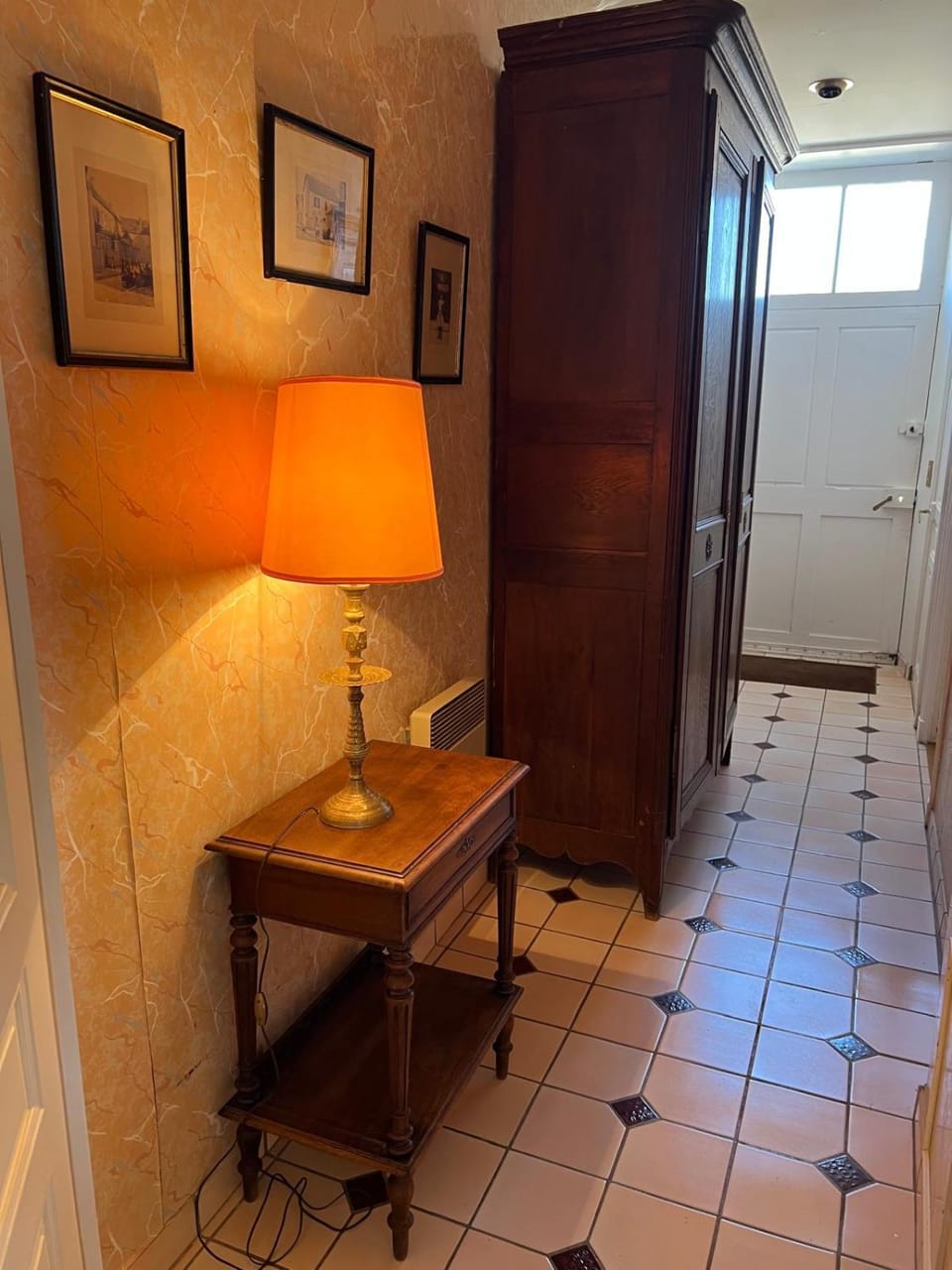 Le Pressoir - Historic Burgundy Home & Pool House in Bourgogne-Franche-Comté