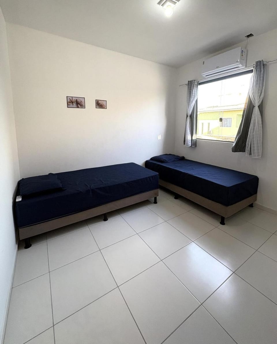 Bed, Bedroom, air conditioner