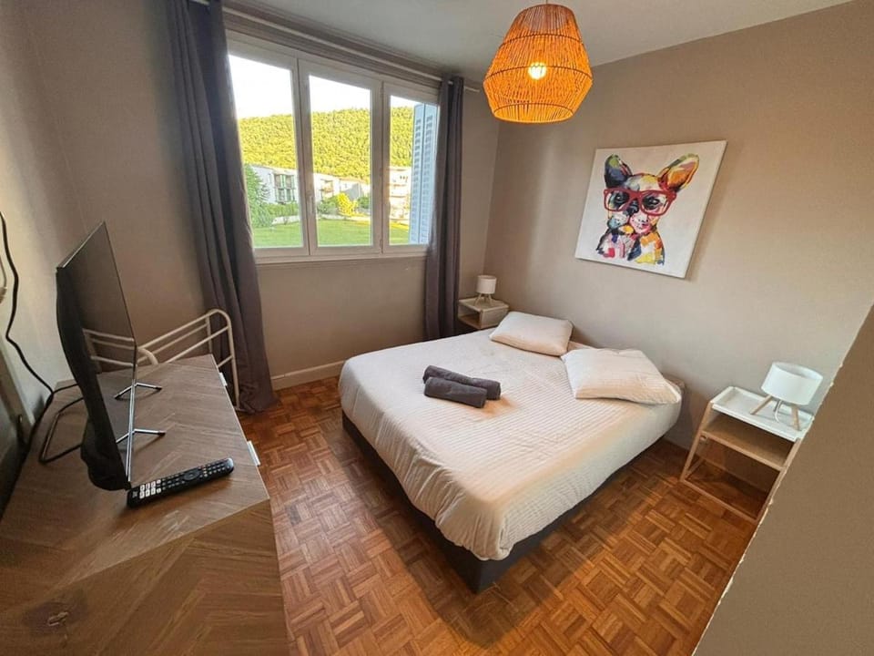 T4 Saint-Martin d'Heres -Calme - Parking Gratuit Apartment in Auvergne-Rhône-Alpes