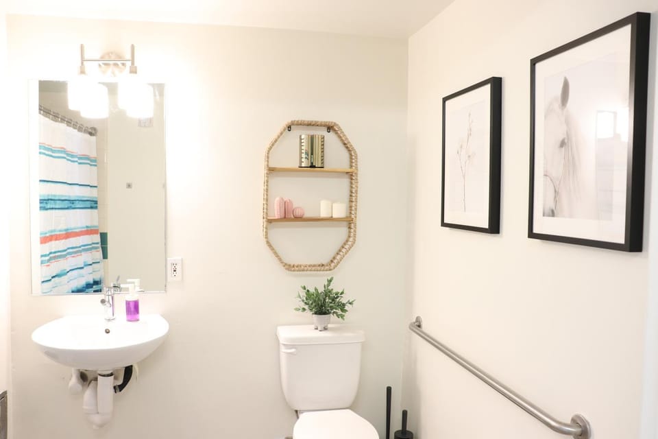 Promenade Studio With Free Parking! Apartment in Santa Monica