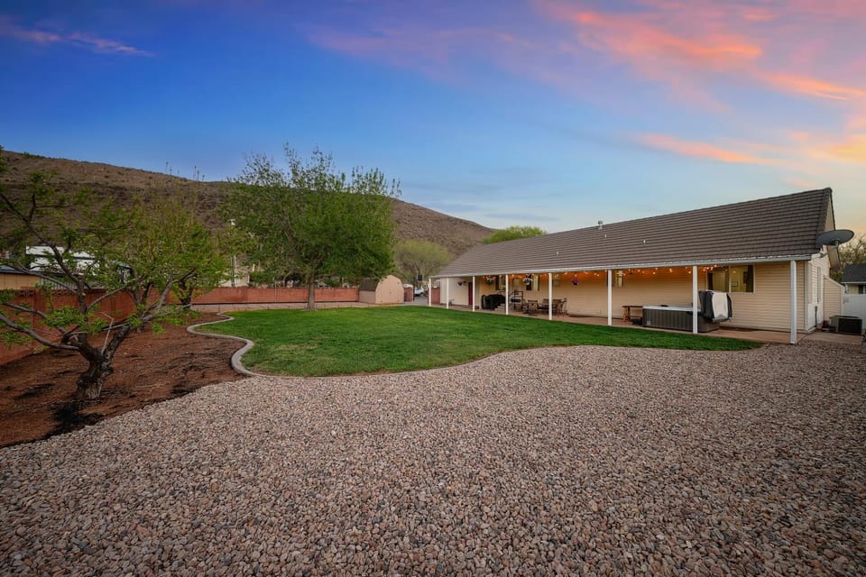 The Bucket List house House in Toquerville