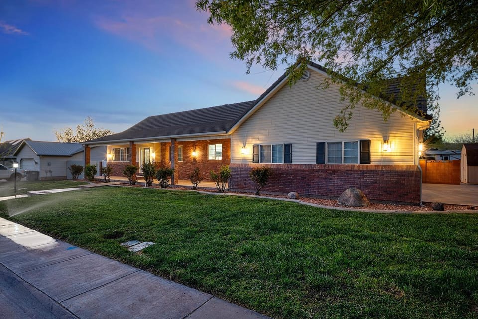 The Bucket List house House in Toquerville