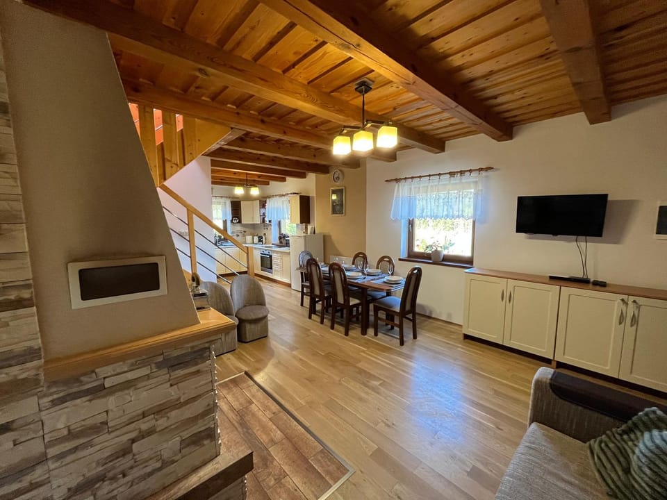 Kitchen or kitchenette, Living room, Dining area