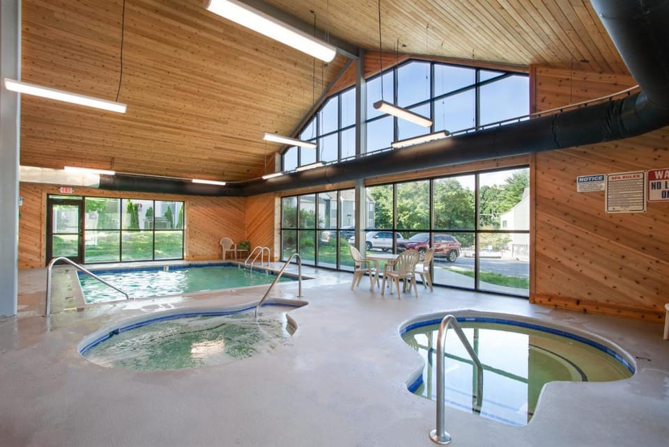 Ski View LookOut EPIC VIEWS Community Amenities House in Gatlinburg