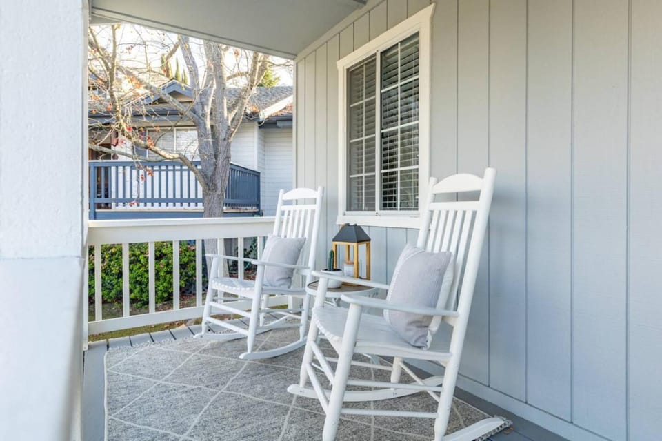 (Mulberry Dreams stocked Kitchen Backyard House in Templeton