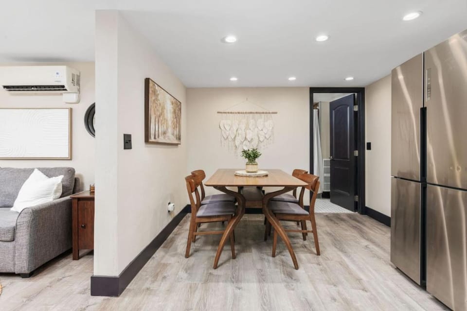 Dog Friendly Bungalow by Coastal Harvest Hideaways House in Paso Robles