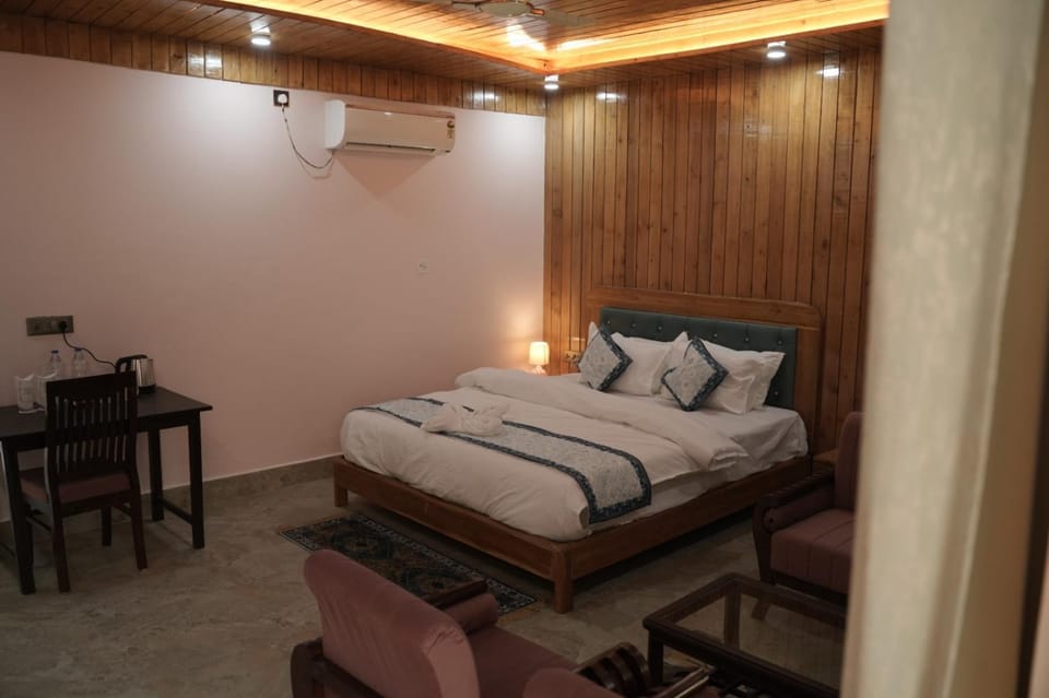 GK Paradise Village Resort & Cottages Hotel in Punjab, India