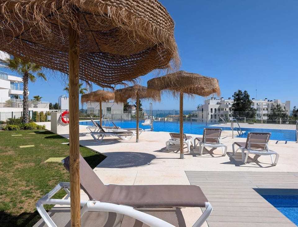Luxury 3BR Apartment with spa pool Apartment in Costa del Sol