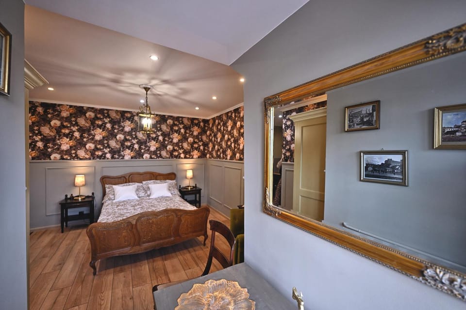 Castle View Studio Apartment in Masovian Voivodeship