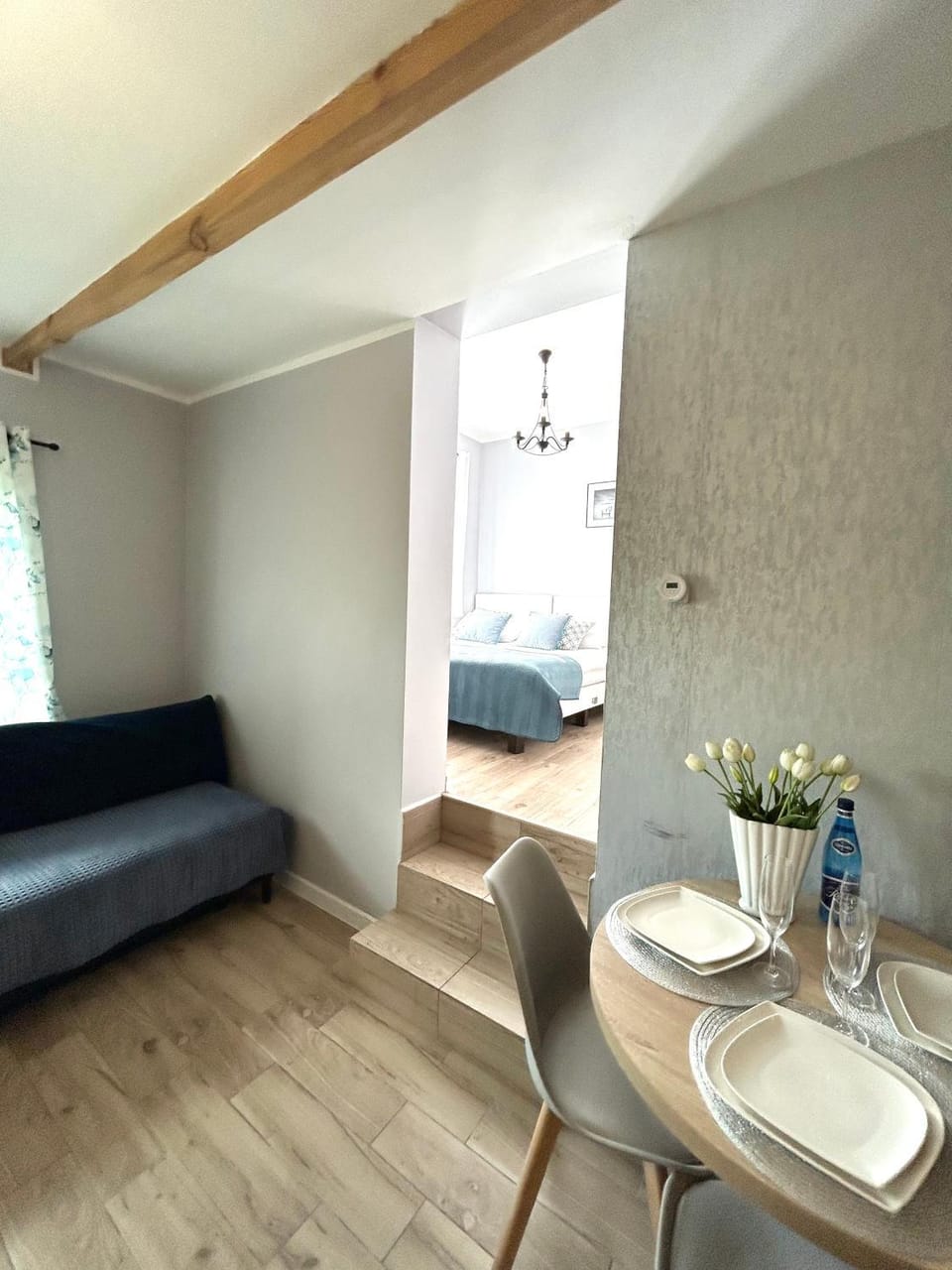 Bed, Living room, Dining area, Bedroom