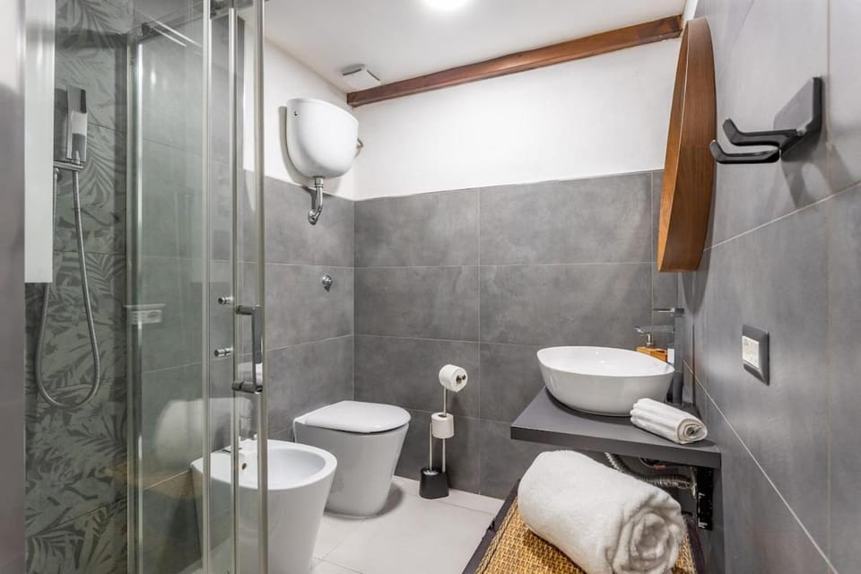 Shower, Bathroom