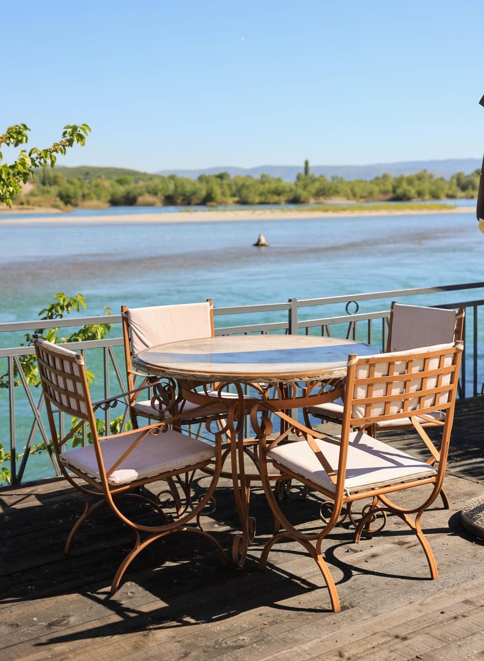 Day, Natural landscape, View (from property/room), Balcony/Terrace, Seating area, Dining area, Lake view, Mountain view, River view