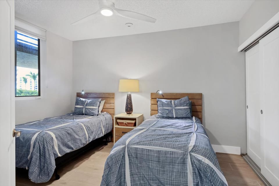 Beachplace 6 205 by FVC Apartment in Longboat Key