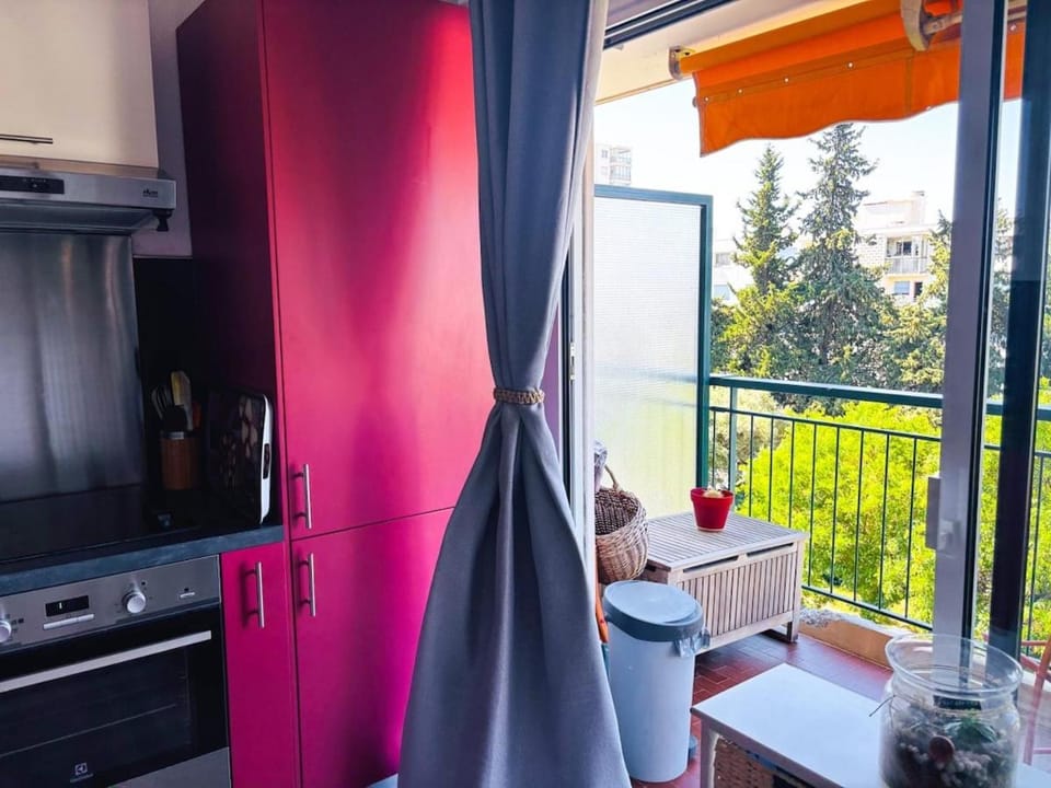 Terrasse vue mer • Parking privé • Plages Apartment in Antibes