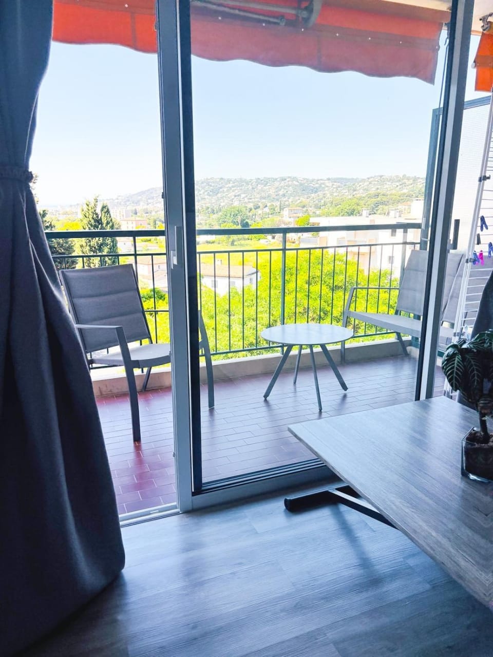 Terrasse vue mer • Parking privé • Plages Apartment in Antibes