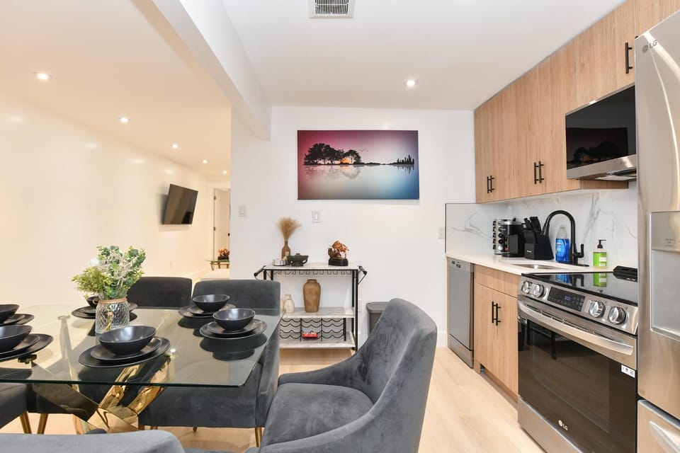Luxury 3BR Waterfront Escape In FiDi Seaport Apartment hotel in Lower Manhattan