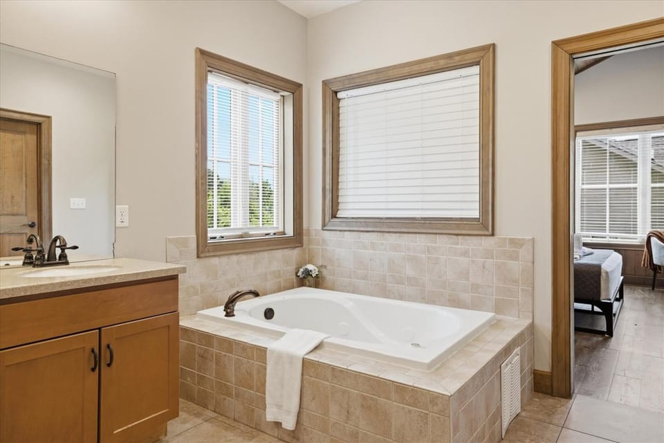 Serenity Ridge Unit 721 - GroupsPool AccessPatio Apartment in Pigeon Forge