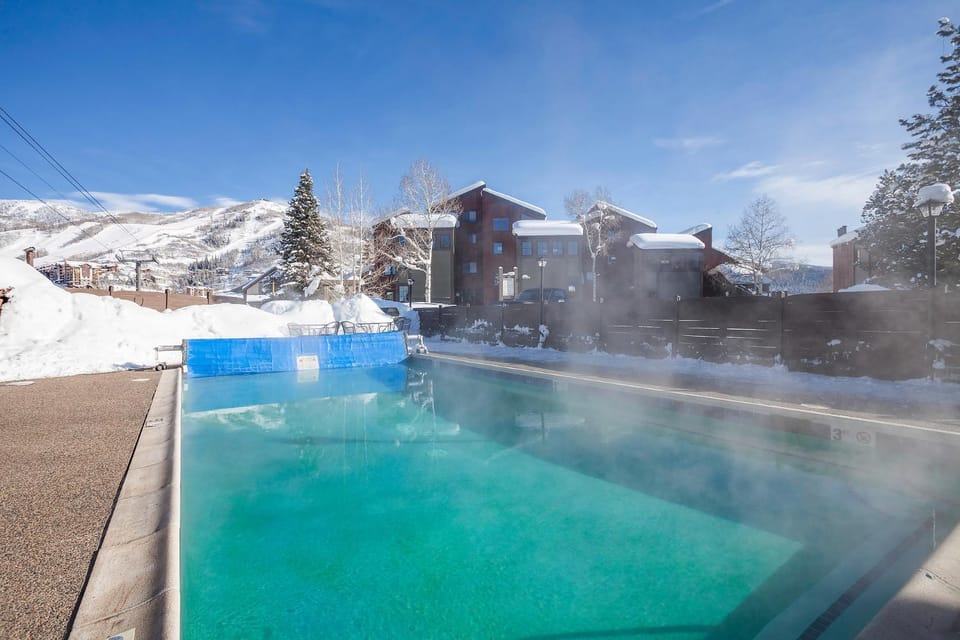Day, Winter, Summer, Hot Tub, Mountain view, Swimming pool