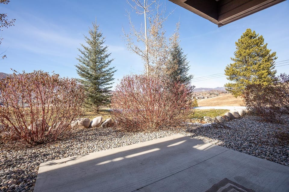 Day, Natural landscape, Garden, View (from property/room), Mountain view