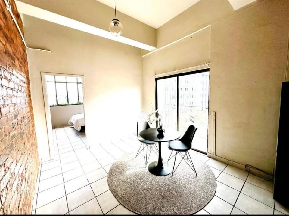 Tulisa Park Apartment in Gauteng