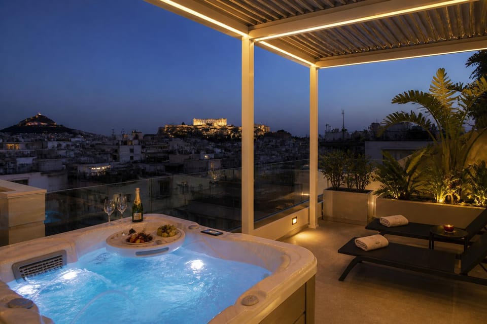 Night, Hot Tub, View (from property/room), Balcony/Terrace, sunbed