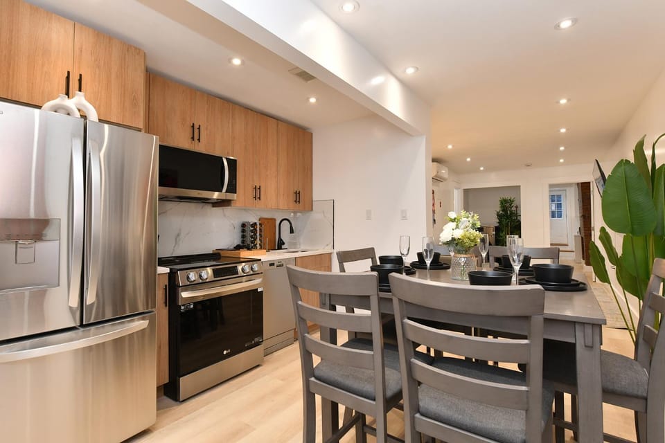 The Pearl-3BR 2 Bath Boutique Apartment NYC Apartment hotel in Lower Manhattan