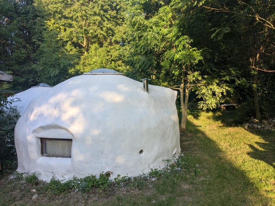 Garden, Bedroom