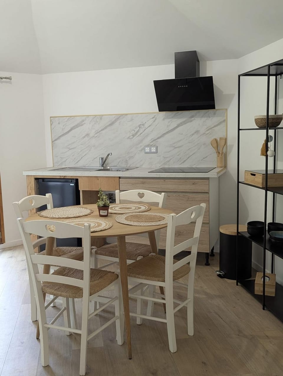 Living room, kitchen
