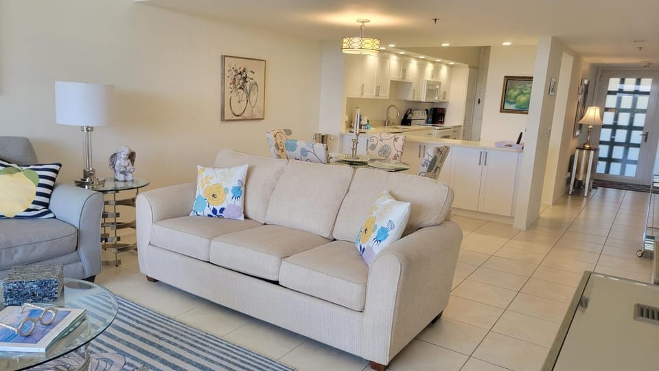 Beachplace Ten 402 Apartment in Longboat Key