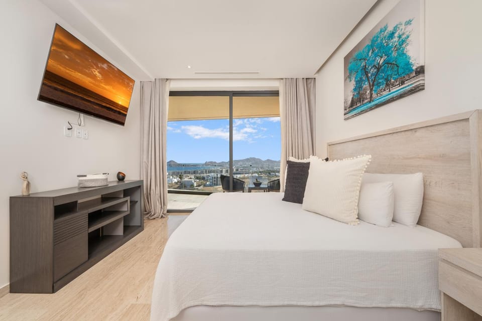 Mistiq Penthouse Private Rooftop Deck & Pool House in Baja California Sur