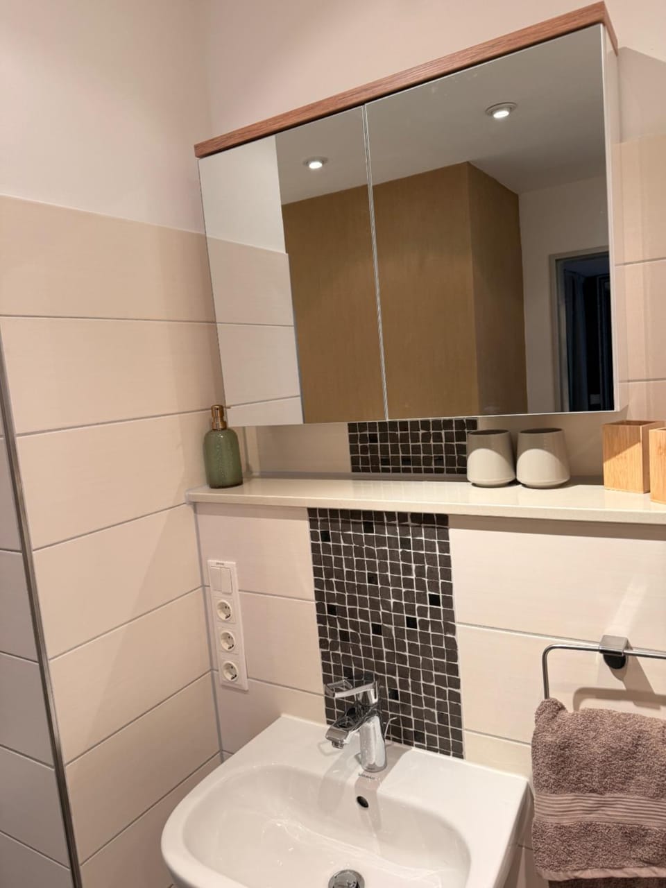 Orientalische Designwohnung mit Badewanne & Stil Apartment in Dresden