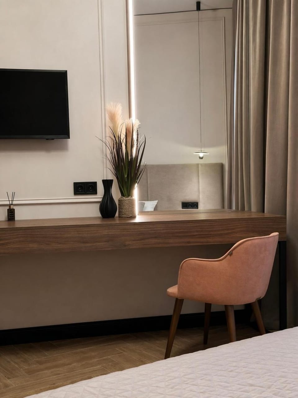 TV and multimedia, heating, internet