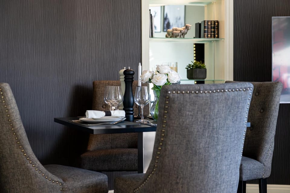 Stirling Riverview Apartment - Free Parking House in Stirling