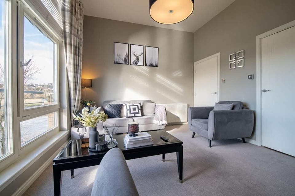 Stirling Riverview Apartment - Free Parking House in Stirling