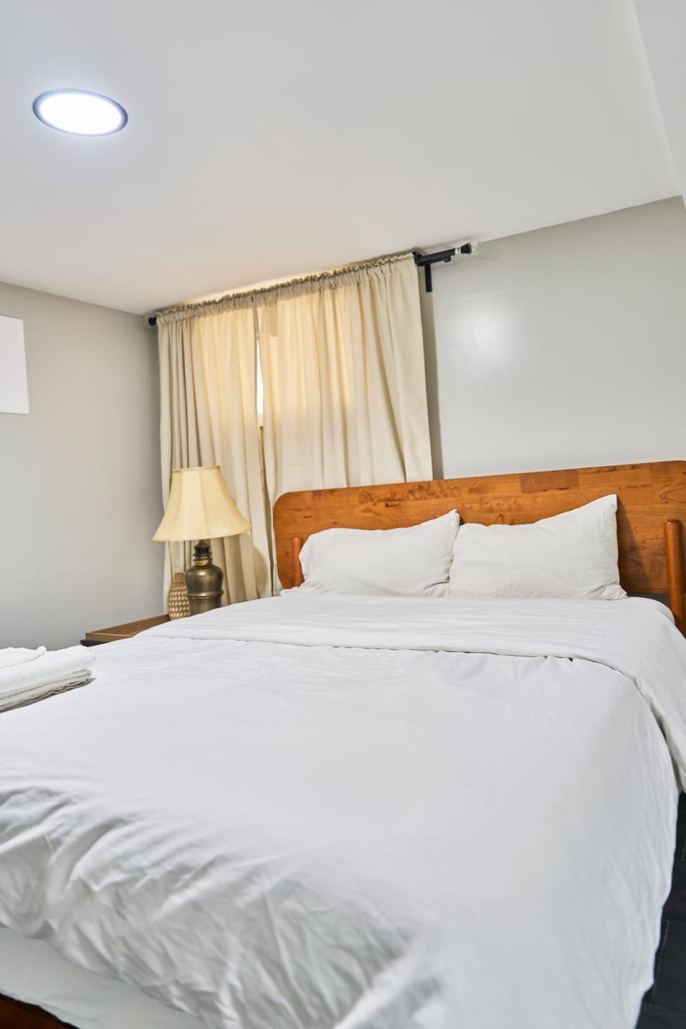 Joynest Haven - 1 bedroom with kitchen, mini living room, private entry Apartment in Hillside