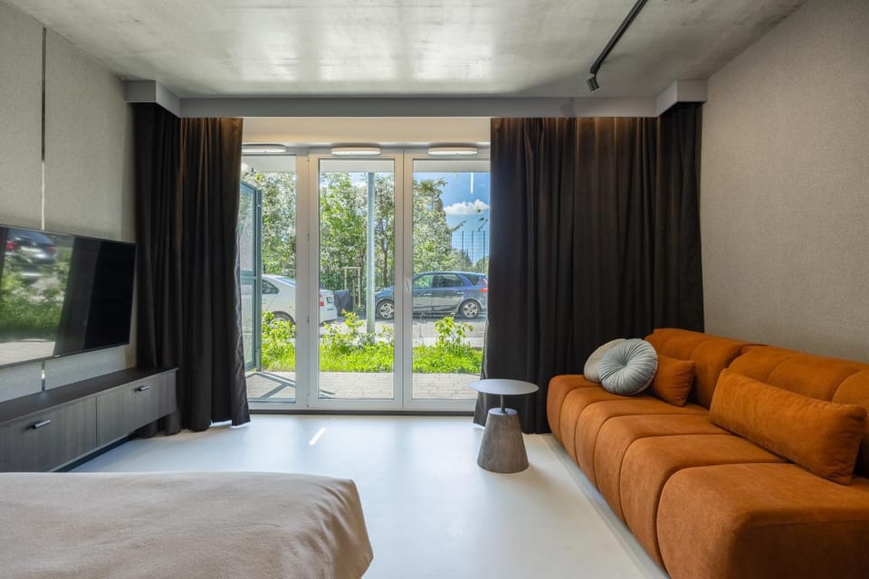 Patio, TV and multimedia, Living room