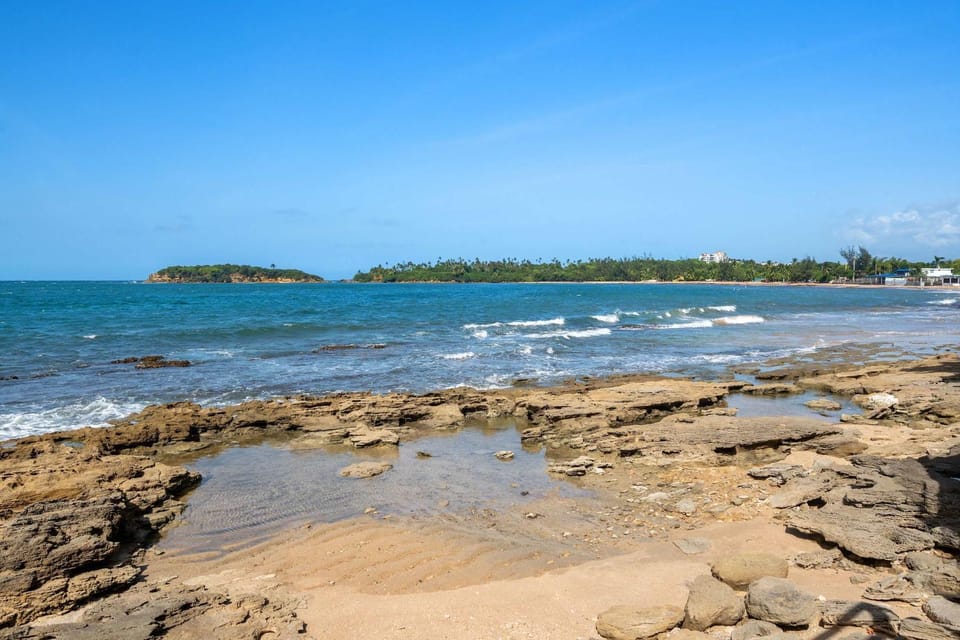 Balandras Beach Stay 3 Beach & Pool Access Apartment in Puerto Rico