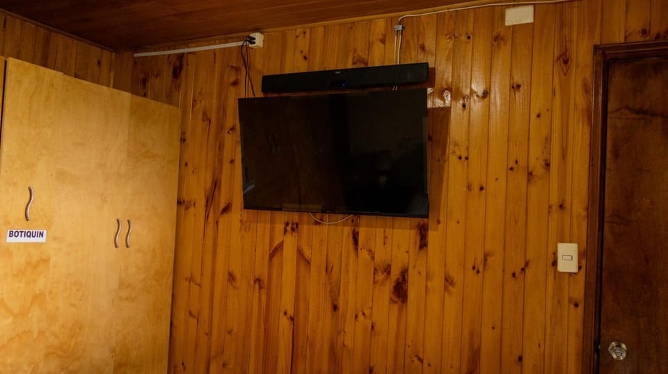 TV and multimedia, Bedroom, wardrobe