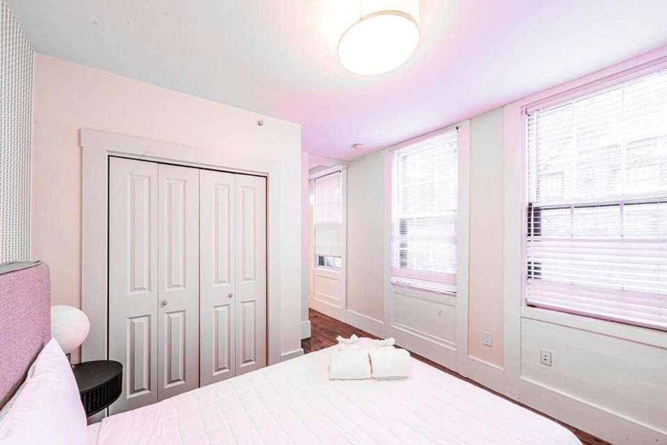 Beacon Hill Boutique Apartment in Beacon Hill