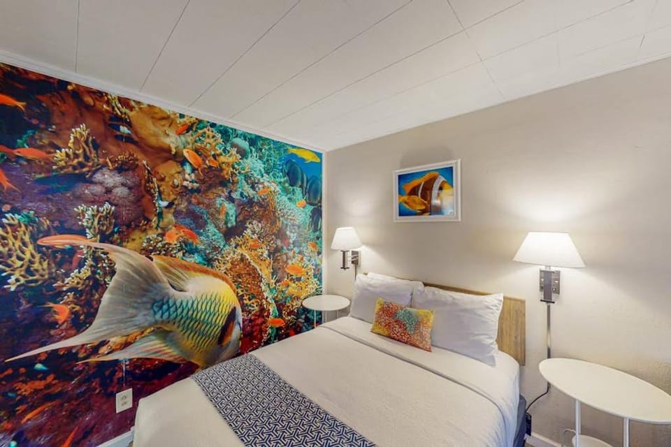4 Studios walkable to downtown Dog Friendly WiFi Apartment in Oregon
