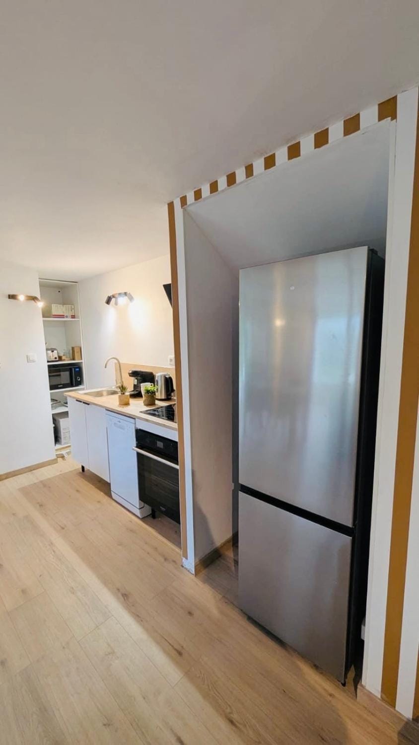 Appartement proche centre parking jardin Apartment in Angoulême