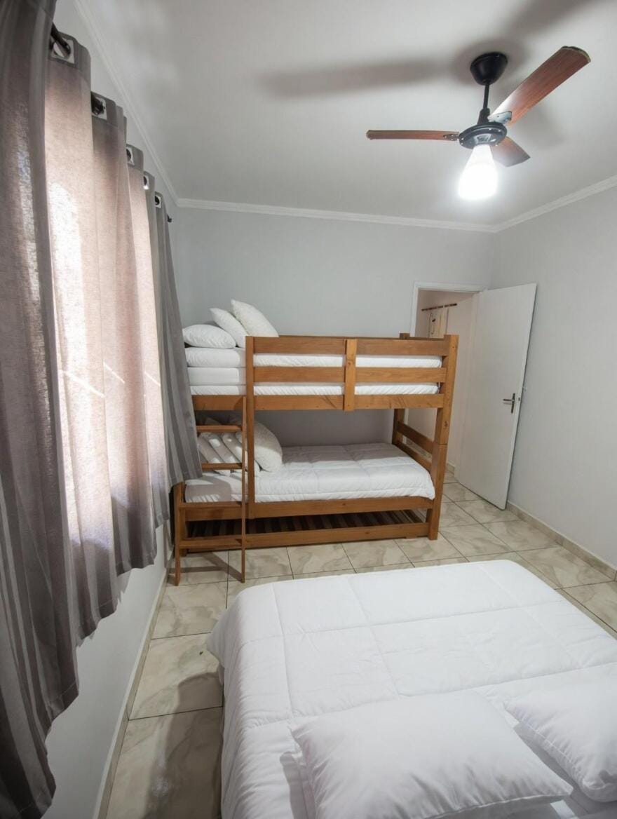 Apartamento Completo a 100m da Praia 5 pessoas Guilhermina Apartment in State of São Paulo
