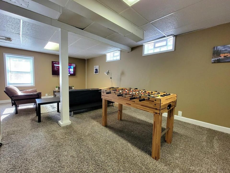 Cozy Home with Private Backyard, Close to Downtown House in Columbia Heights