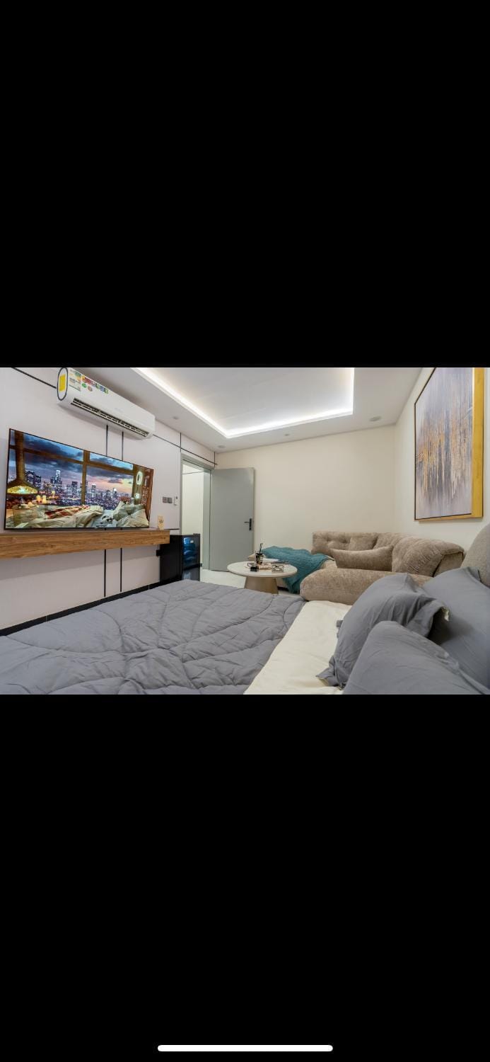 استديو بسرير ماستر ودخول ذاتي Apartment in Riyadh
