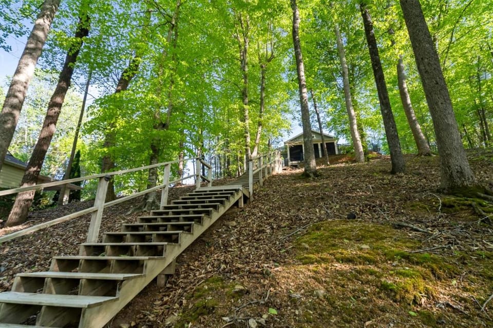 Lake Norman Escape w Fire Pit, Dock and hot tub House in Lake Norman